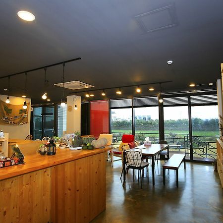 Dongdong Guesthouse Чеджудо Экстерьер фото