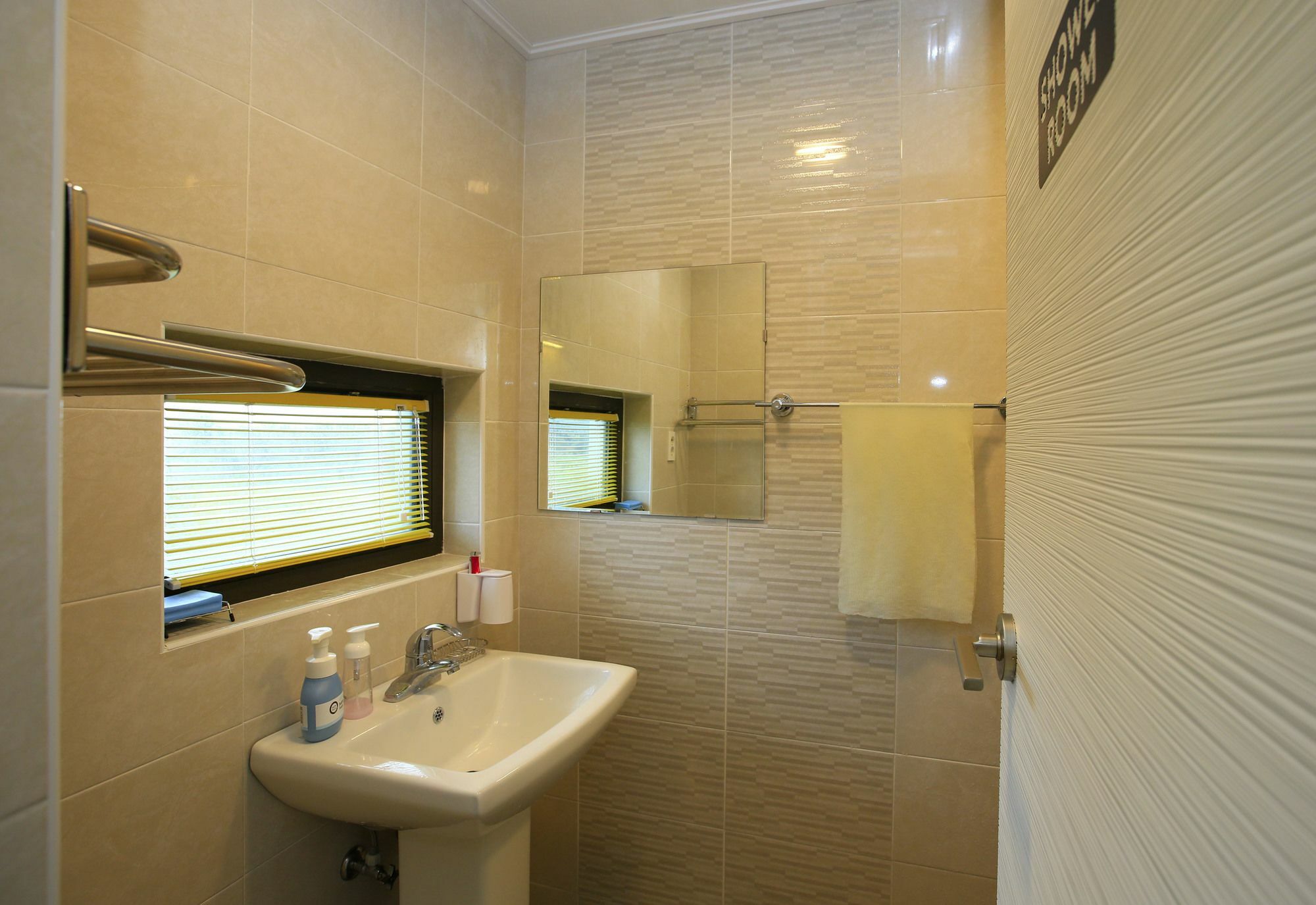 Dongdong Guesthouse Чеджудо Экстерьер фото
